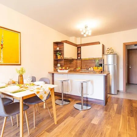 Domus Amber With Parking * Φιλιππούπολη