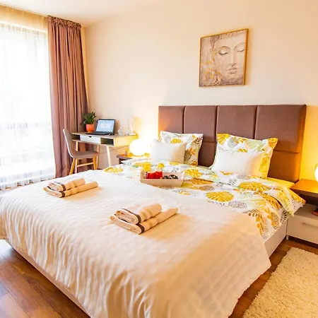 Domus Amber With Parking Lägenhet *