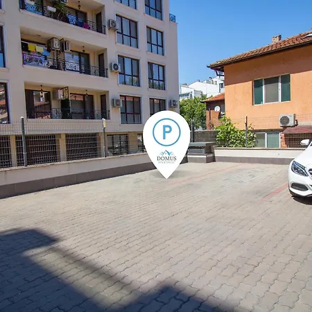 Domus Amber With Parking Lägenhet