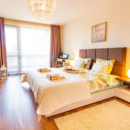 Domus Amber With Parking Lägenhet *